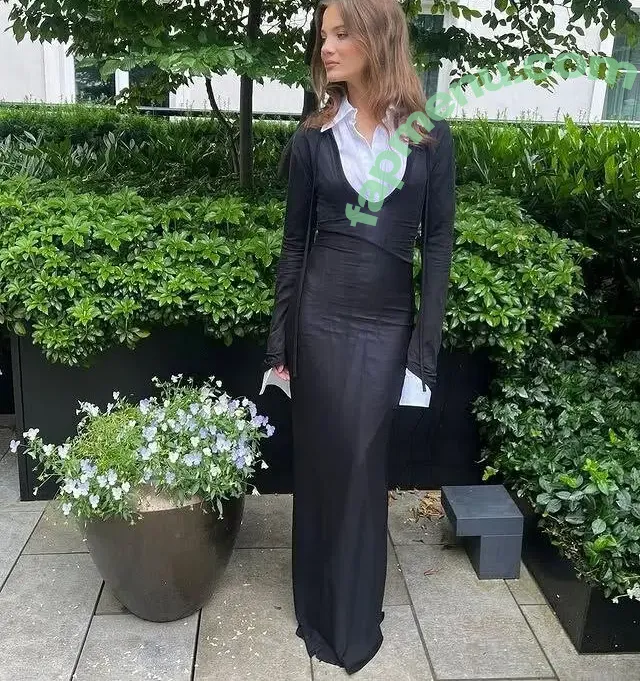 Freya Allan nude photo #1136 (Ciri / freyaallan / freyaallann)