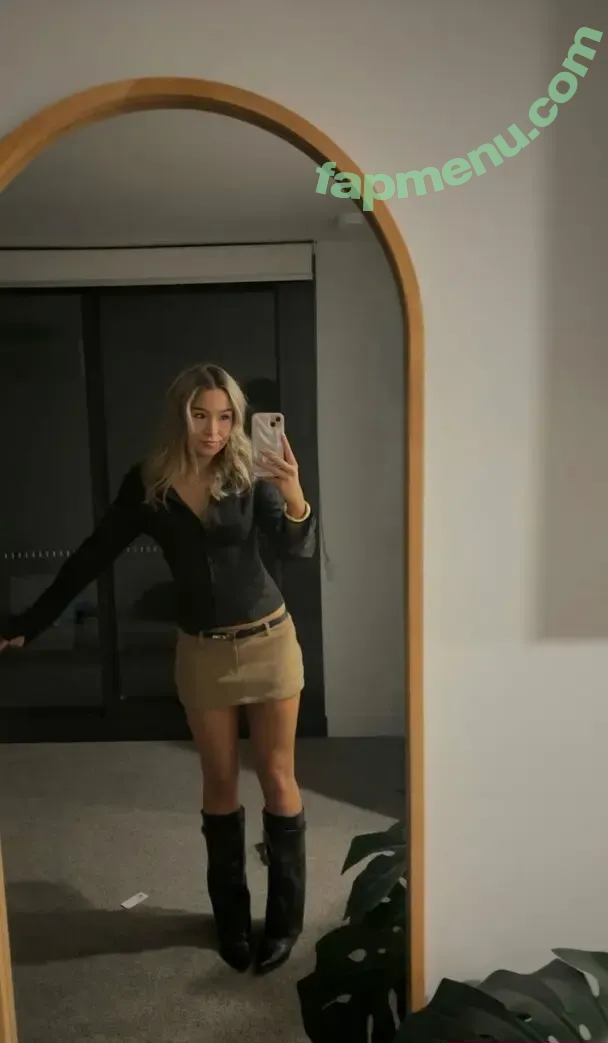 Freya Mckenzie-mcharg nude photo #0003 (freyamckenziemcharg)