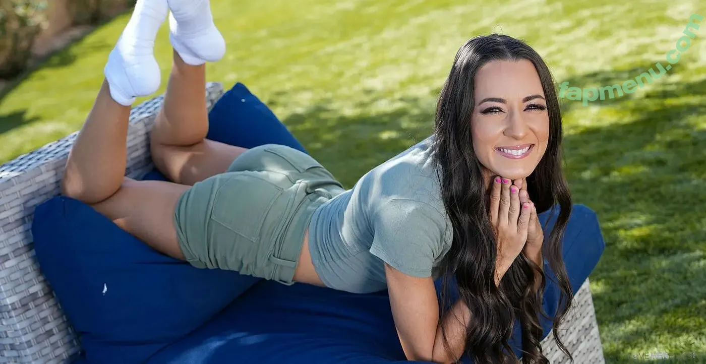 Freya Von Doom nude photo #0404 (Freya_Von_Doom / freyadoom)