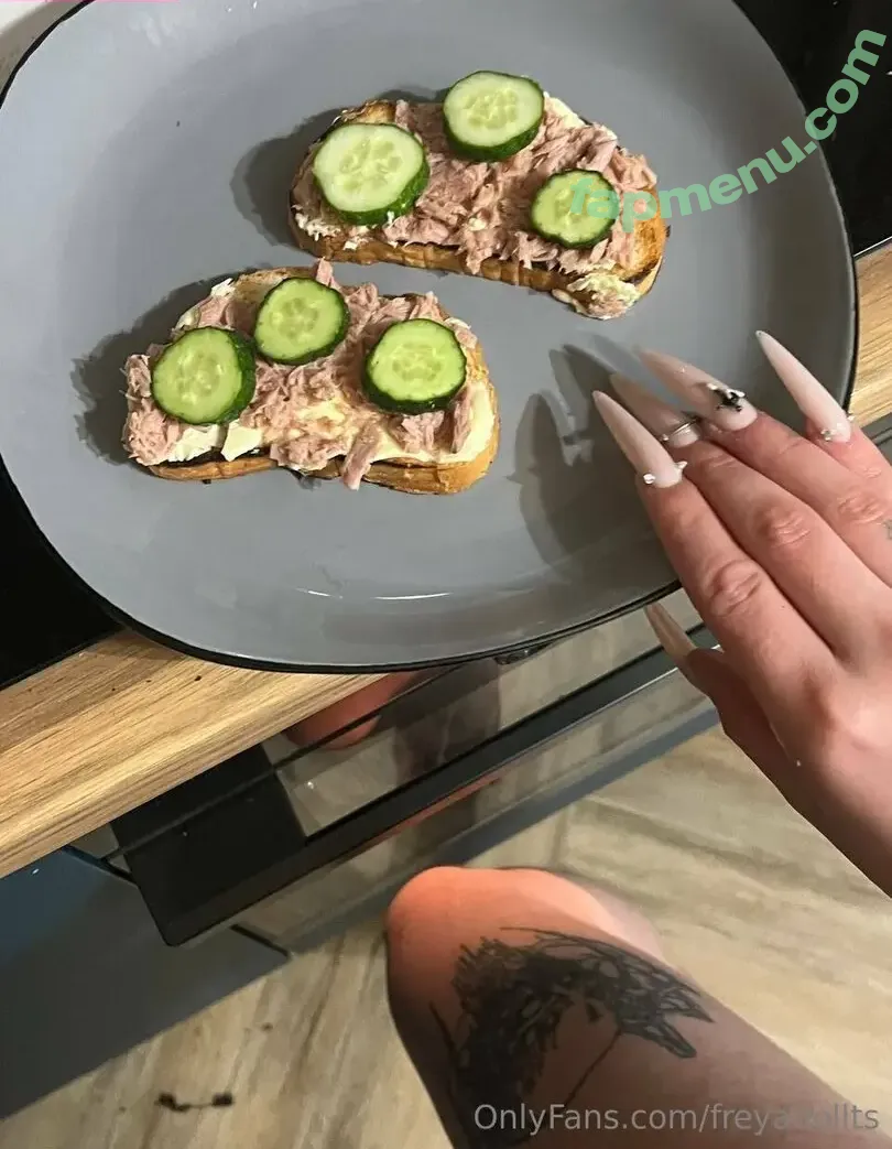 freyadollts nude photo #0090 (freyaridings)