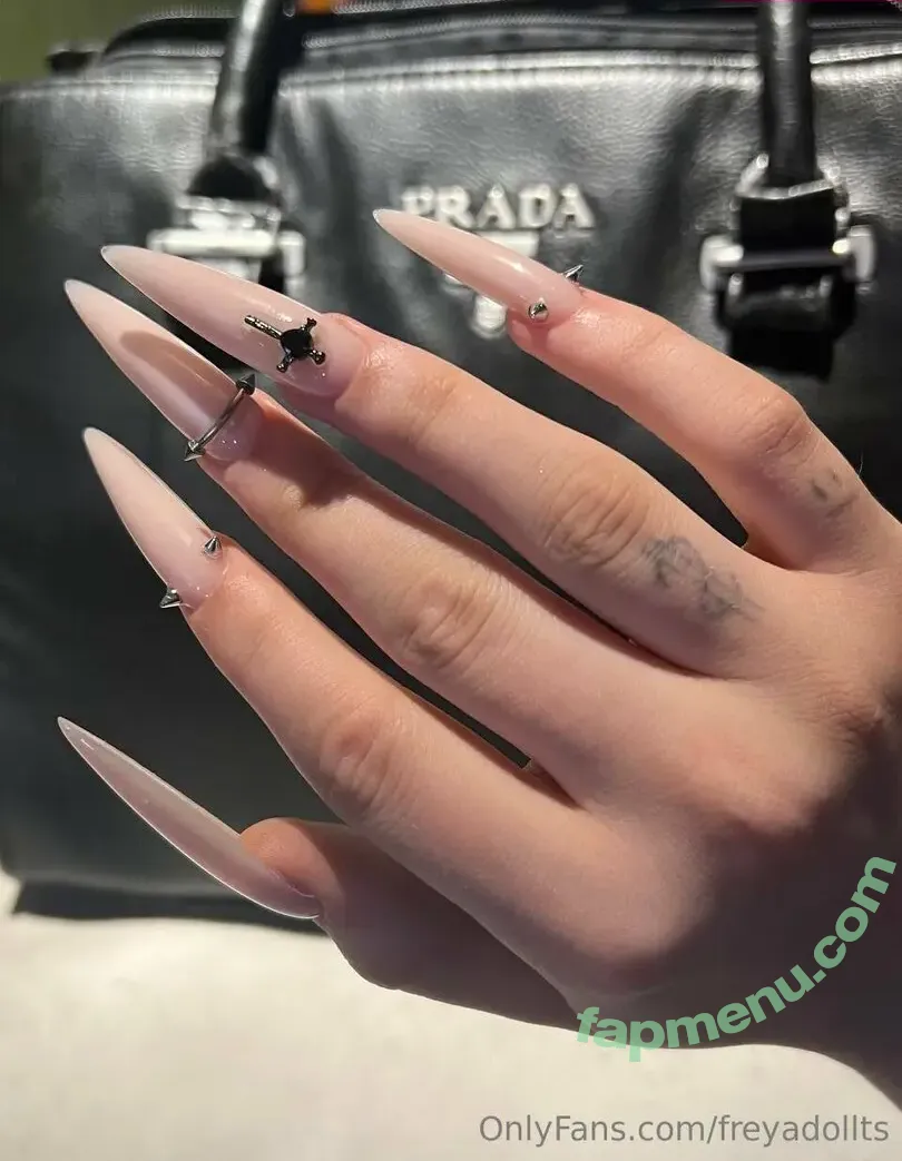 freyadollts nude photo #0093 (freyaridings)