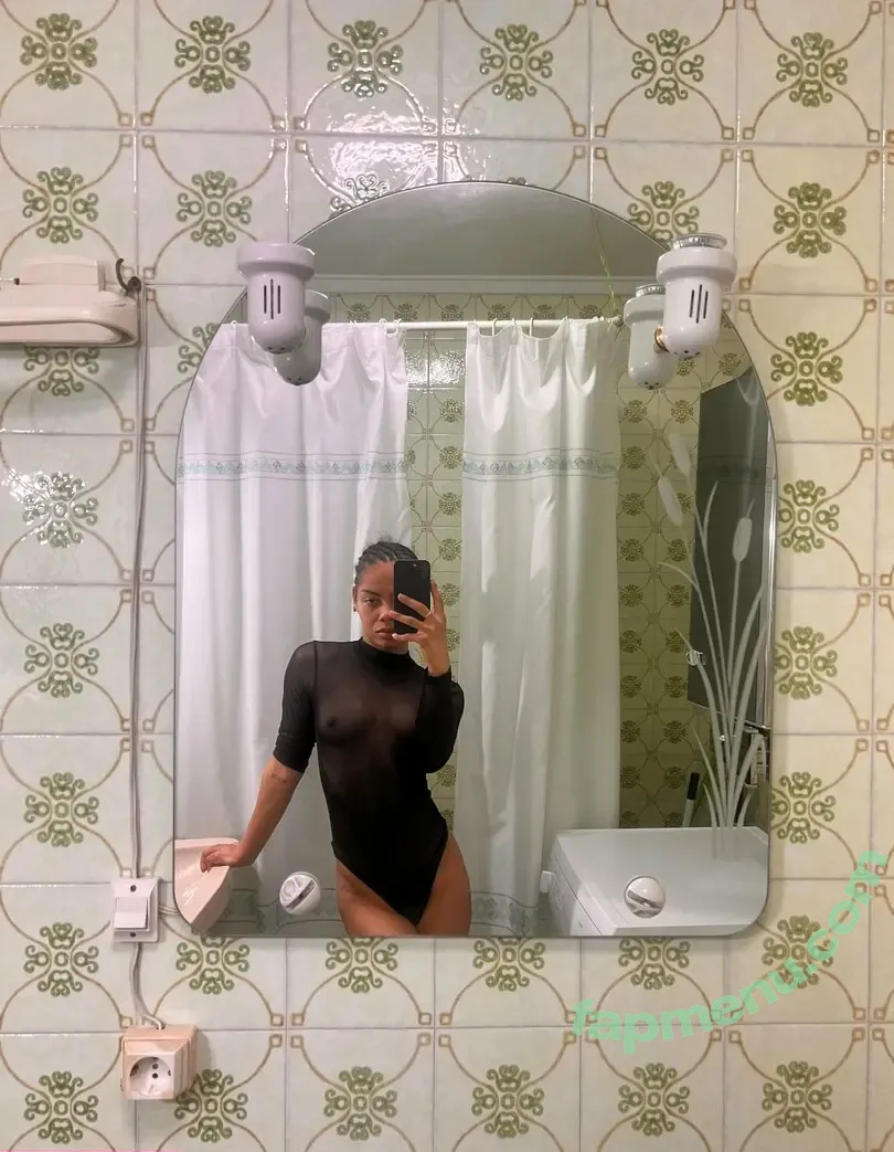 freyalasirenn nude photo #0102 (freyanightingale)