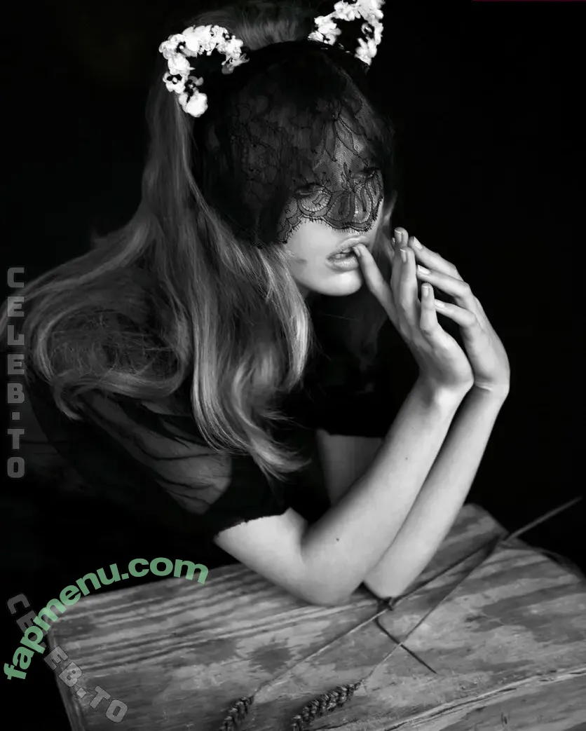 Frida Gustavsson nude photo #0165 (fridagustavsson)