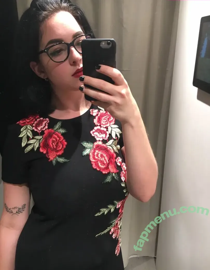 Friendly Witch nude photo #0008 (friendlywitch_)
