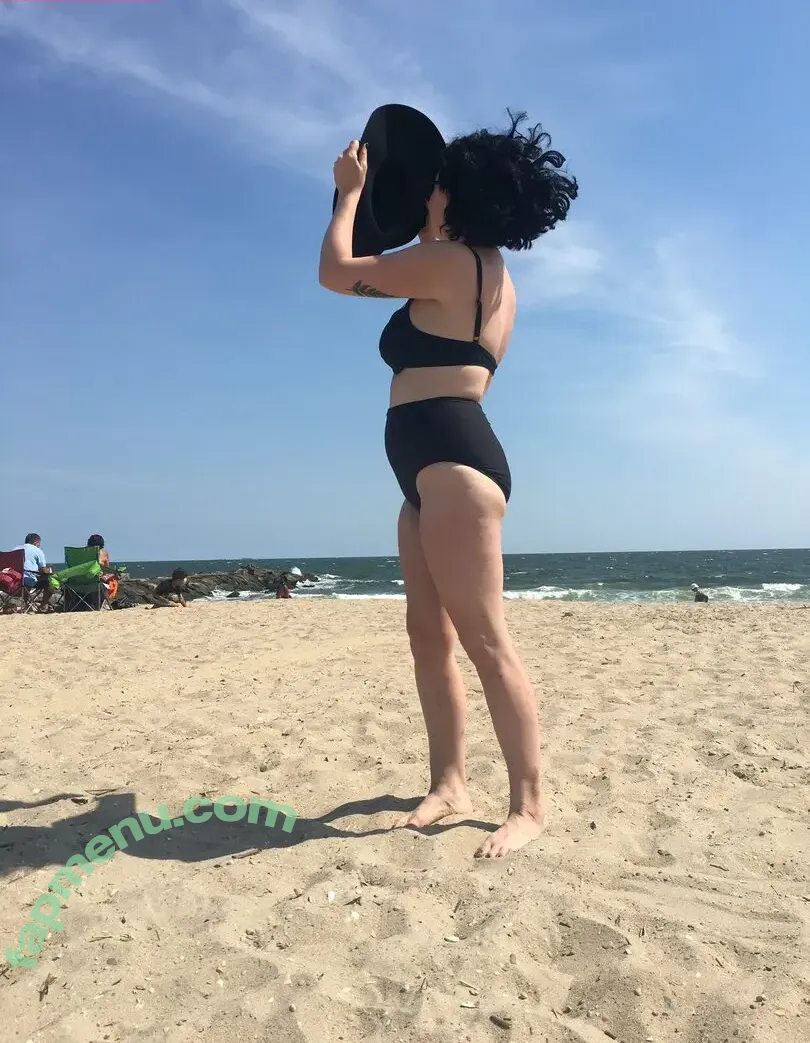Friendly Witch nude photo #0015 (friendlywitch_)