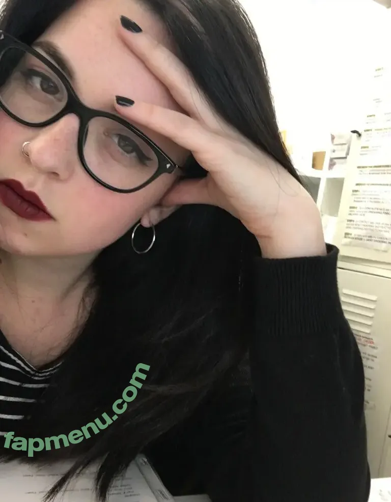 Friendly Witch nude photo #0036 (friendlywitch_)
