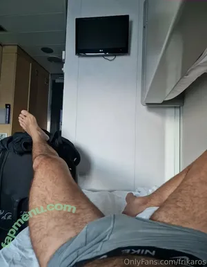  nude photo #0001