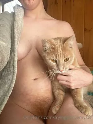 friskyfeline69 / 0f6t nude photo #0008