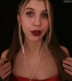 FrivolousFox ASMR / FrivviFox / frivvay nude photo #0211