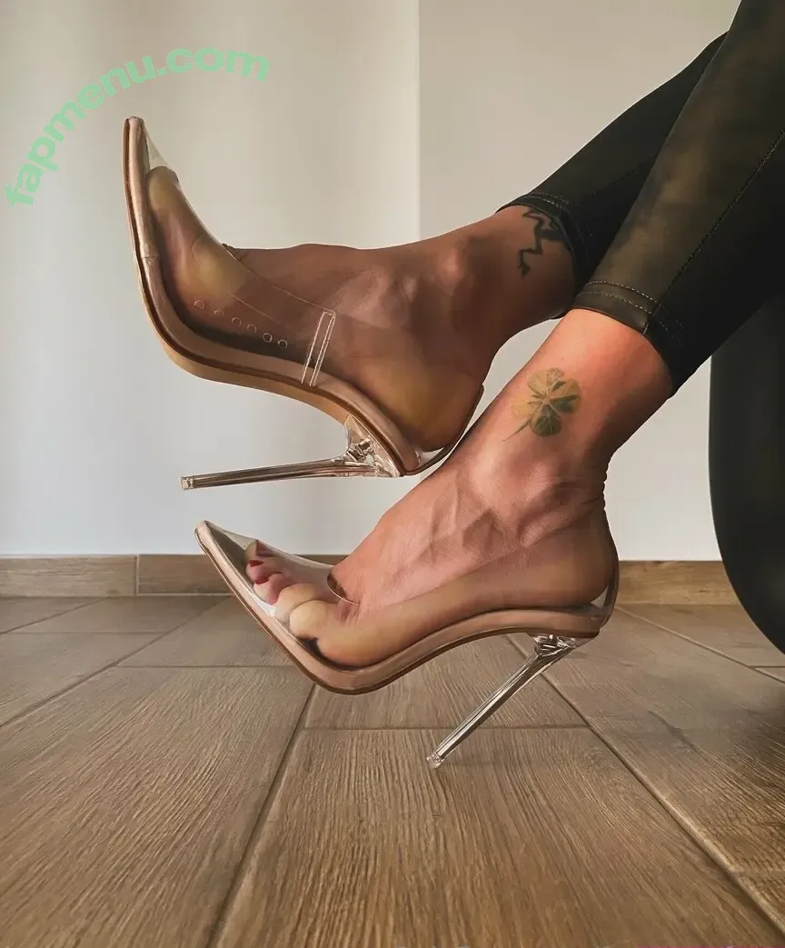 froggee_feet nude photo #0013 (froggee_feet)