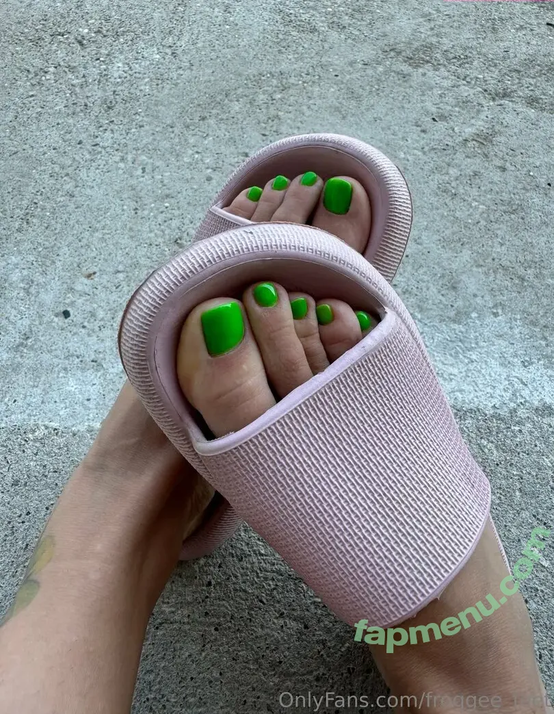 froggee_feet nude photo #0016 (froggee_feet)