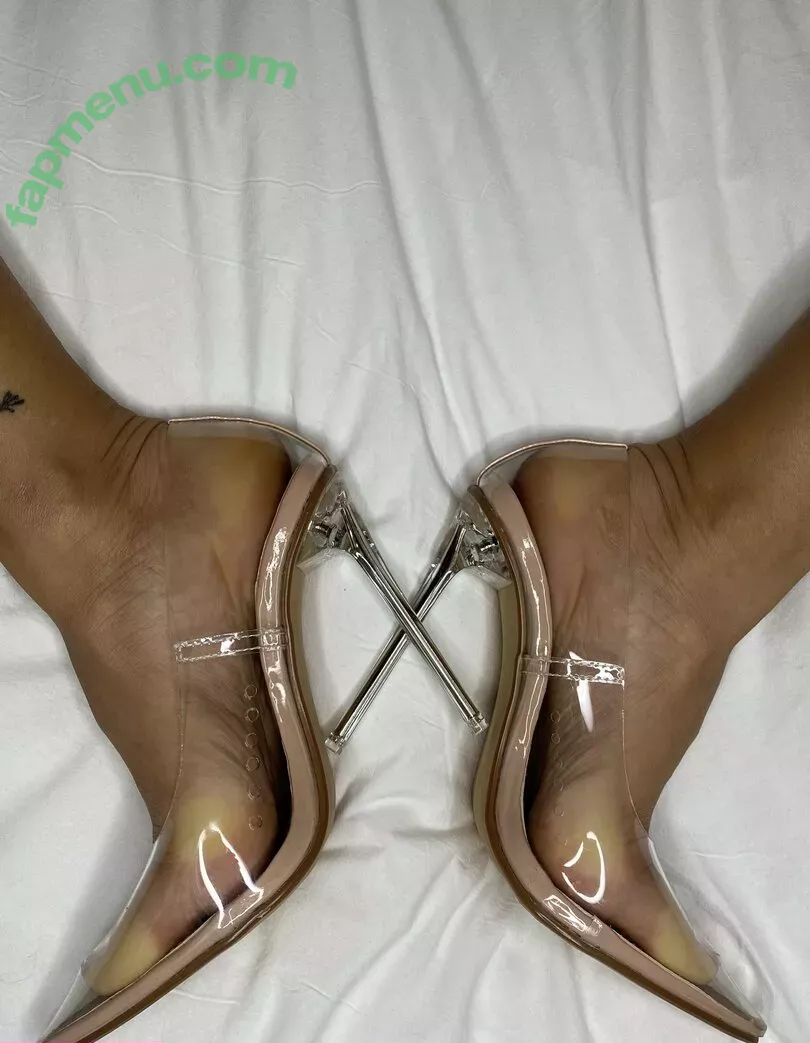 froggeefeetfree nude photo #0112 (froggeefeetfree)