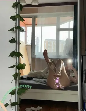 froggggy / froggytheband nude photo #0108