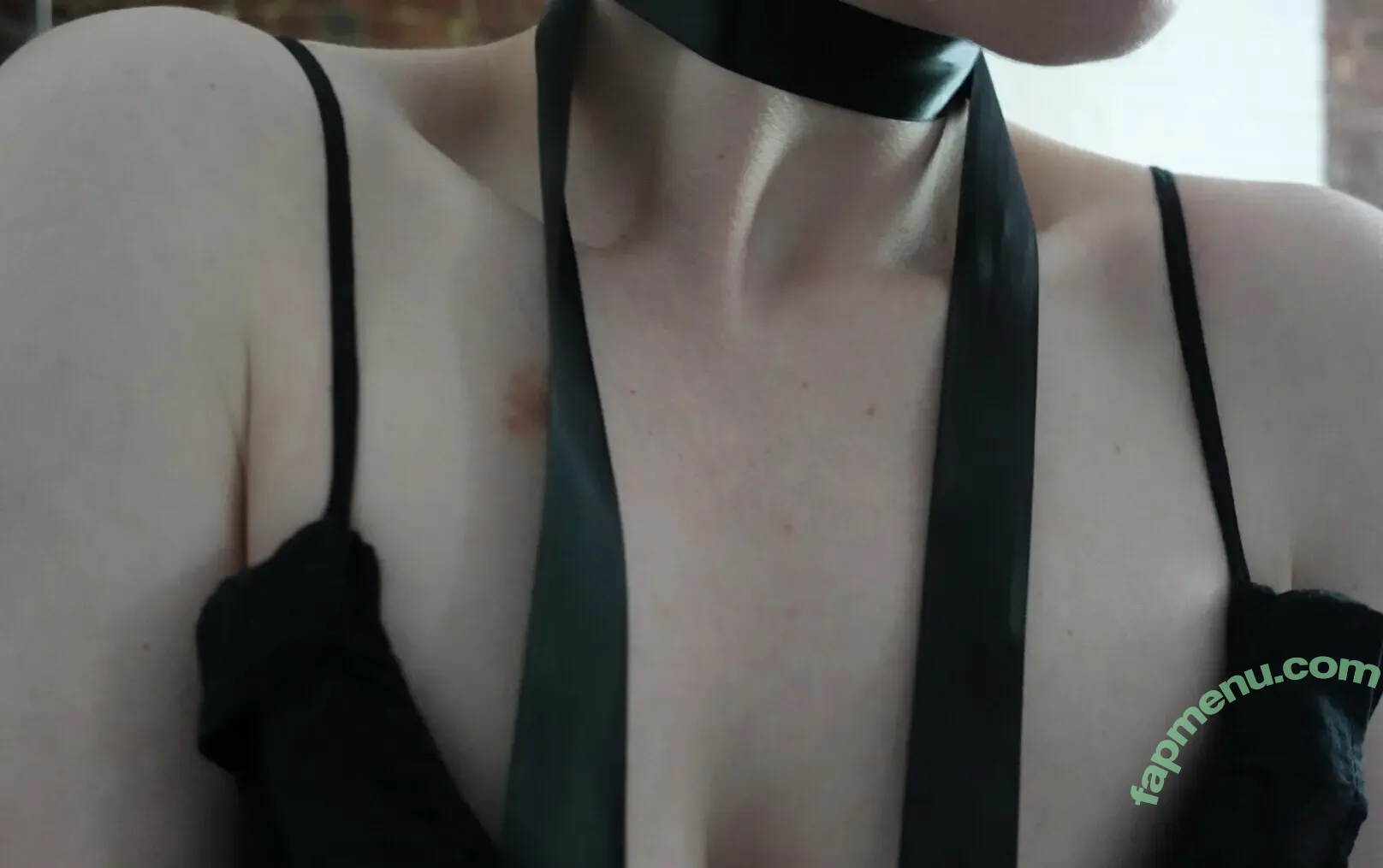 fromqueenvenus nude photo #0007 (fromqueenvenus)