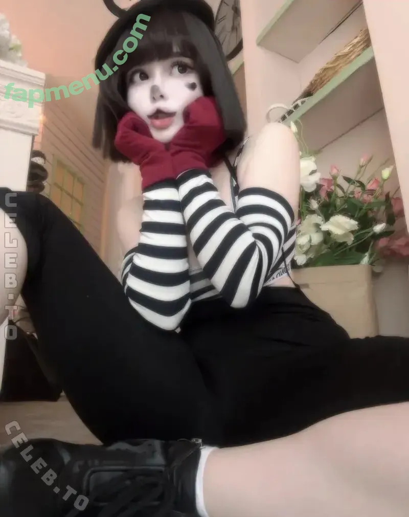 Fräuleinmilk nude photo #0181 (frauleinmilk / frauleinmilky / suisai.uwu / suisai__uwu / suisaiuwu)