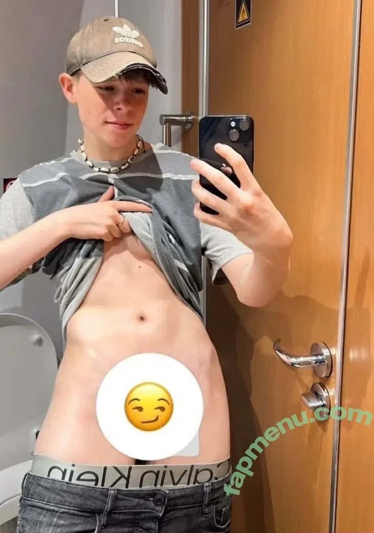 ftmtwinkty nude photo #0131 (fb_0296)