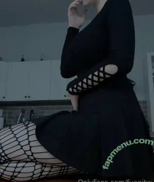 fuaeitw / Hakkixis nude photo #0020