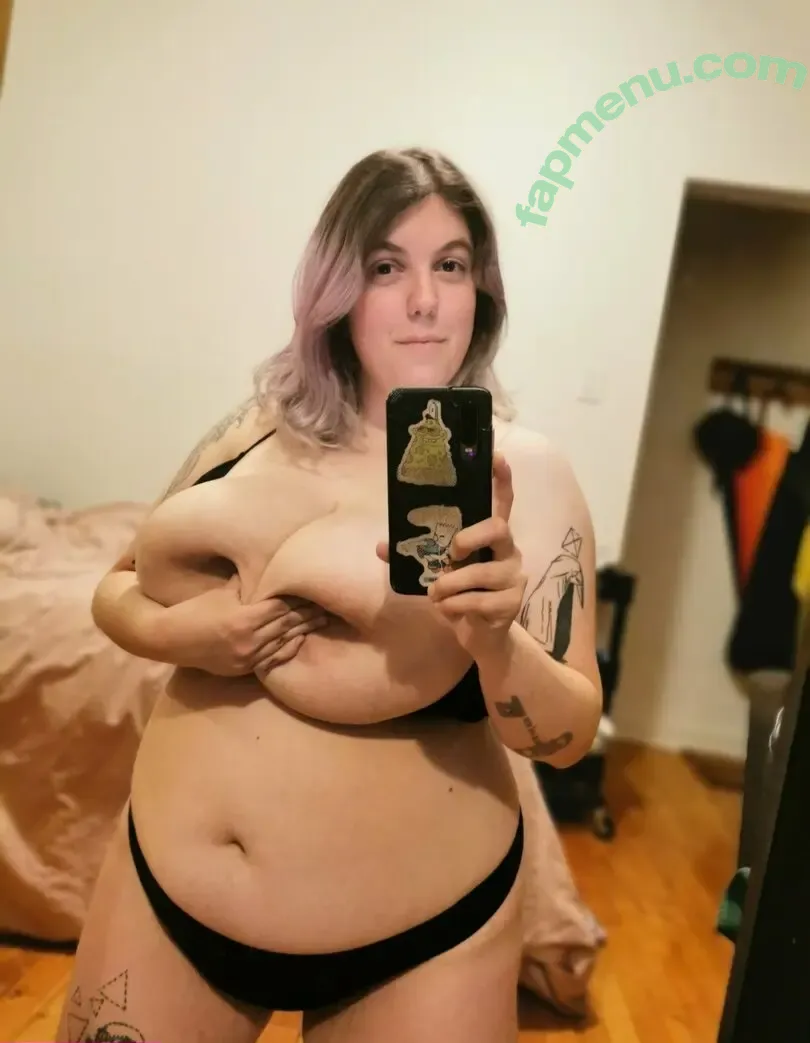 Fuckmepepperoni nude photo #0022 (Fckmepepperoni)