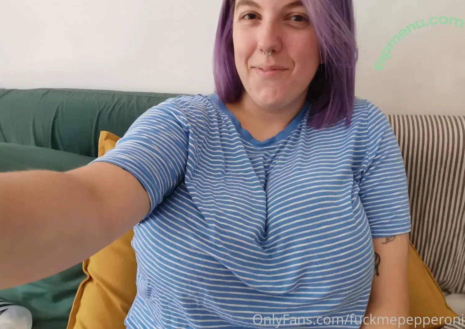 Fuckmepepperoni nude photo #0027 (Fckmepepperoni)