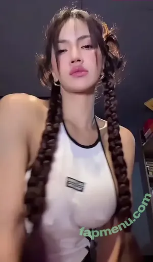 fuengggfah / fuengfahh nude photo #0075