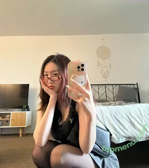 Fufu Flutters ASMR / fufumochii nude photo #0009