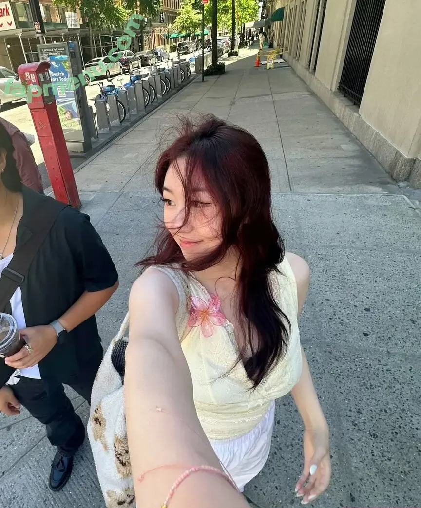 Fufu Flutters ASMR nude photo #0003 (fufumochii)