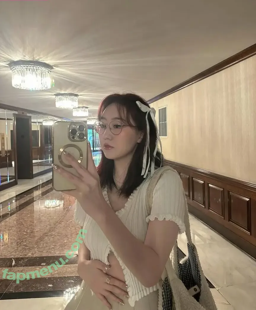 Fufu Flutters ASMR nude photo #0011 (fufumochii)