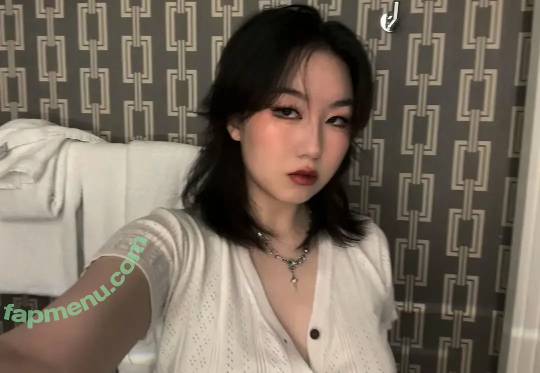 Fufu Flutters ASMR nude photo #0013 (fufumochii)