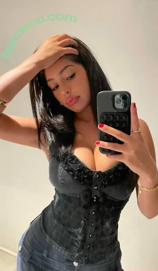 funnyuforgot nude photo #0043 (Itzel Aquino / iluvstrawb3rry / iluvstrawberry)