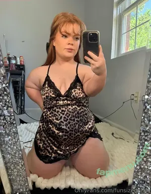  nude photo #0002