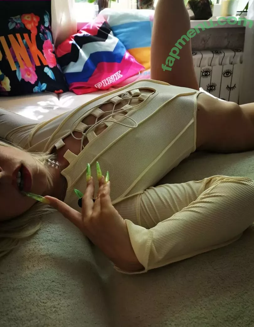 funsnail nude photo #1679 (Funnycat / Maria smirnova / thefunsnail)