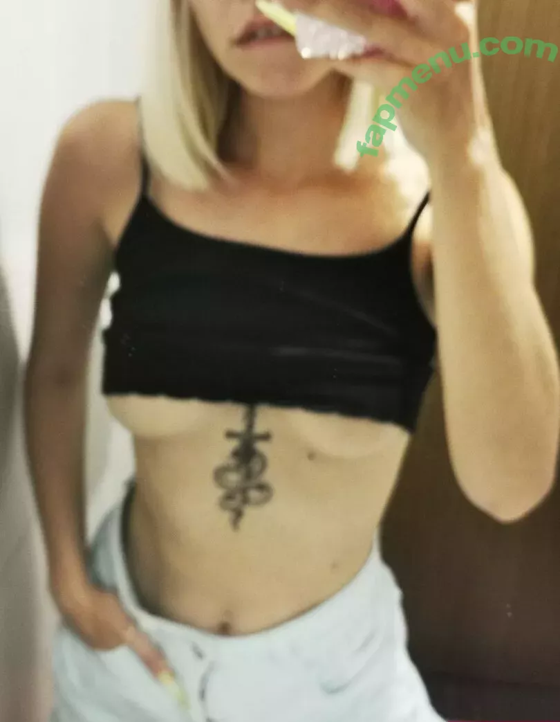 funsnail nude photo #1684 (Funnycat / Maria smirnova / thefunsnail)