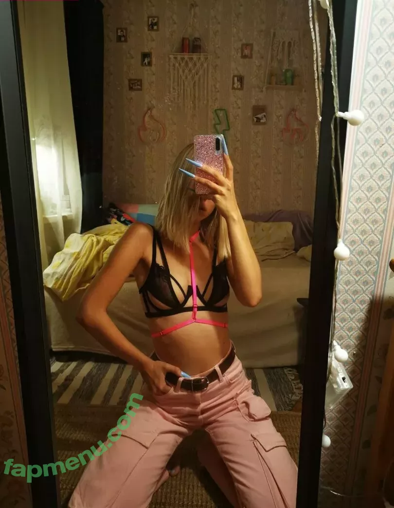 funsnail nude photo #1918 (Funnycat / Maria smirnova / thefunsnail)