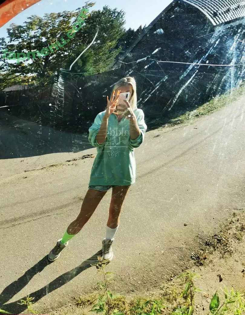 funsnail nude photo #1969 (Funnycat / Maria smirnova / thefunsnail)