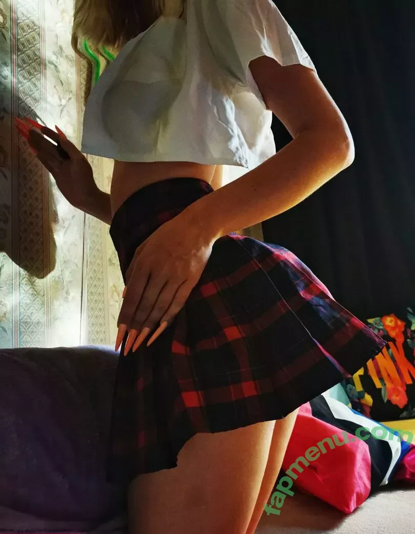 funsnail nude photo #2042 (Funnycat / Maria smirnova / thefunsnail)