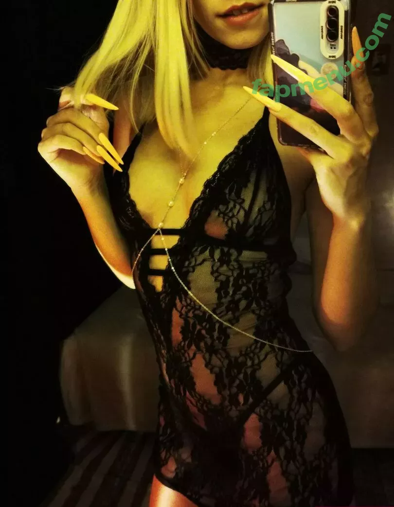 funsnail nude photo #2071 (Funnycat / Maria smirnova / thefunsnail)