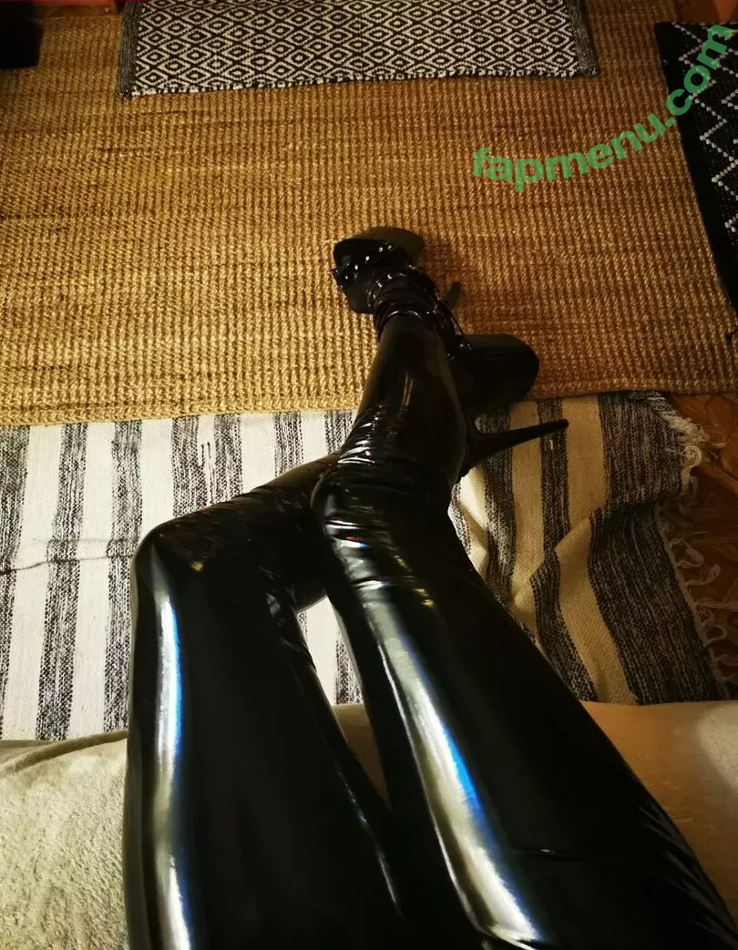 funsnail nude photo #2091 (Funnycat / Maria smirnova / thefunsnail)