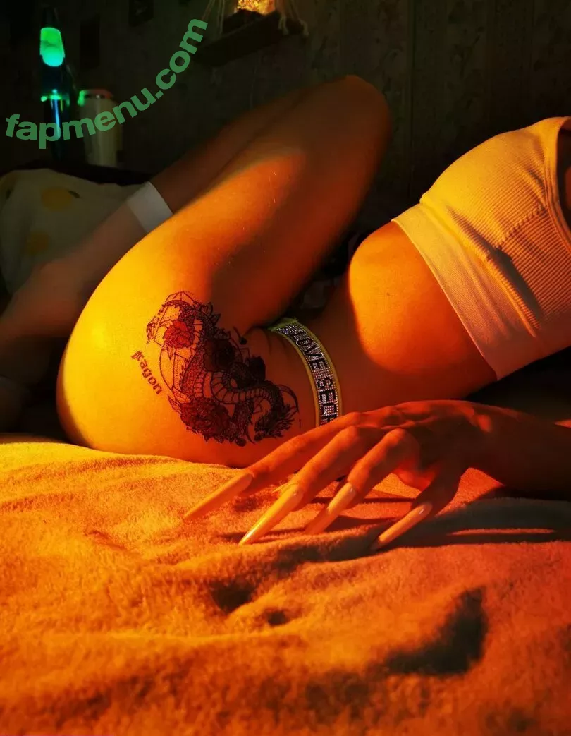 funsnail nude photo #2164 (Funnycat / Maria smirnova / thefunsnail)