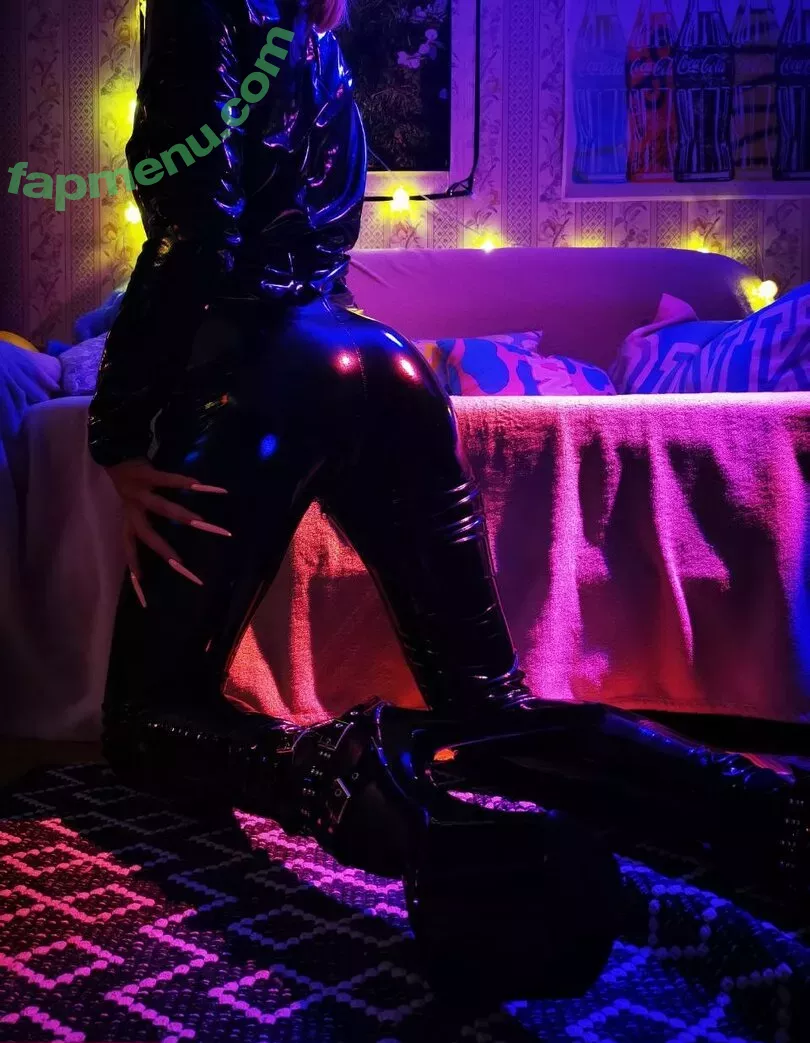 funsnail nude photo #2230 (Funnycat / Maria smirnova / thefunsnail)