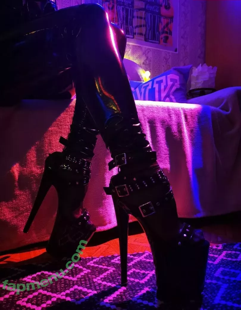 funsnail nude photo #2231 (Funnycat / Maria smirnova / thefunsnail)