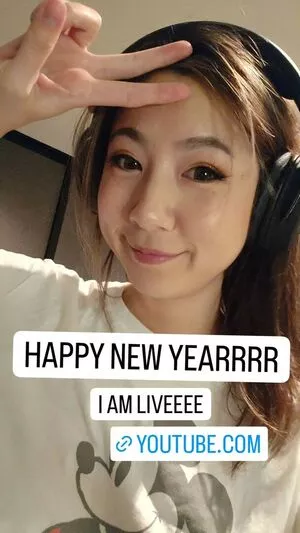 Fuslie / Leslie nude photo #0493