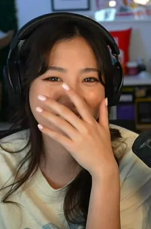 Fuslie / Leslie nude photo #0612