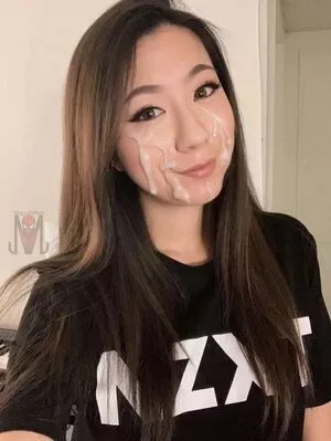 Fuslie / Leslie nude photo #0645