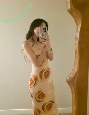 Fuslie / Leslie nude photo #0845