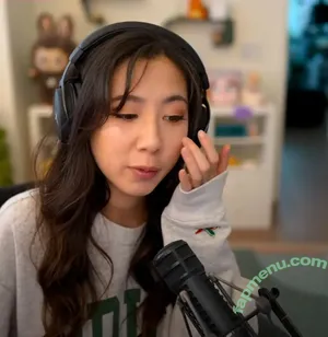Fuslie / Leslie nude photo #0846