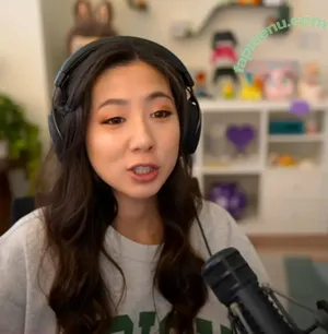 Fuslie / Leslie nude photo #0847