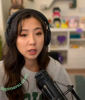 Fuslie / Leslie nude photo #0848