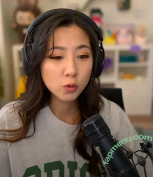 Fuslie / Leslie nude photo #0850