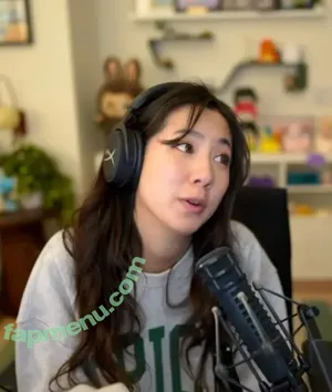 Fuslie / Leslie nude photo #0864