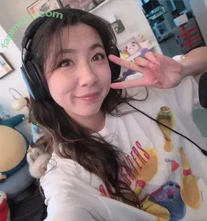 Fuslie / Leslie nude photo #0866